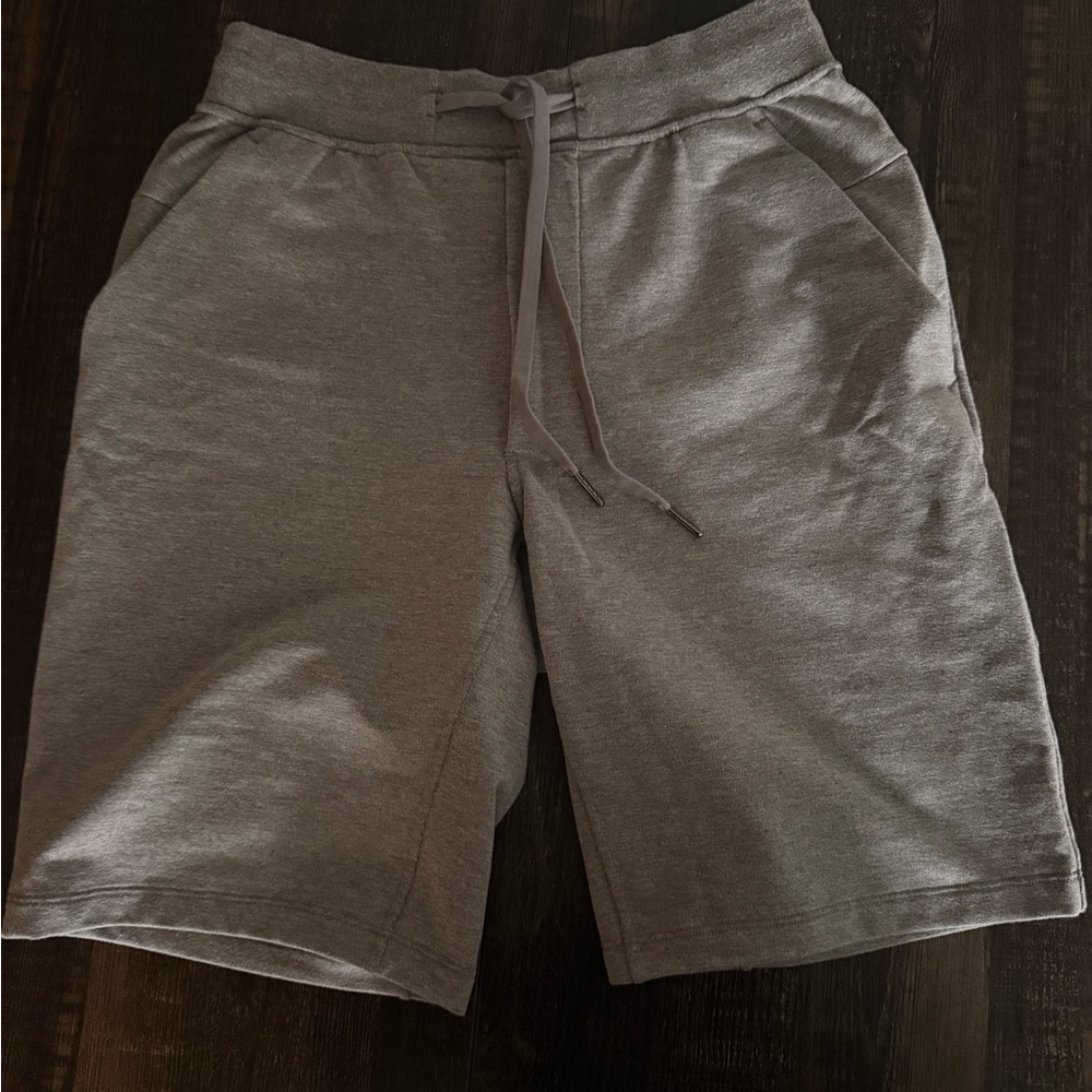 Lululemon Men's Comfy Gray Shorts
